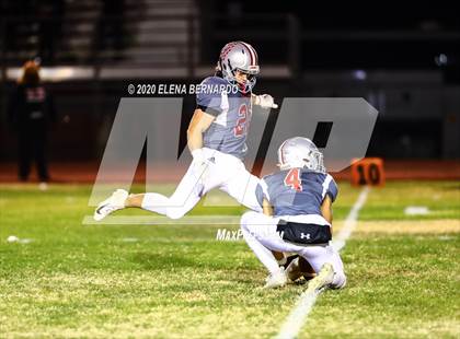 Thumbnail 3 in Notre Dame Prep vs. Ironwood photogallery.
