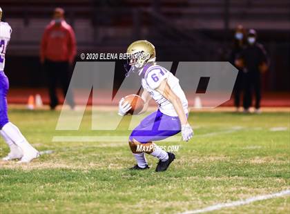 Thumbnail 3 in Notre Dame Prep vs. Ironwood photogallery.
