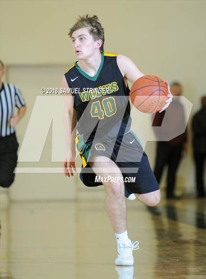 Thumbnail 1 in Alameda vs. San Ramon Valley (Warren Morse Memorial Showcase) photogallery.