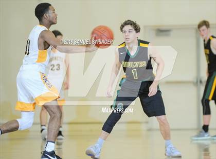 Thumbnail 2 in Alameda vs. San Ramon Valley (Warren Morse Memorial Showcase) photogallery.