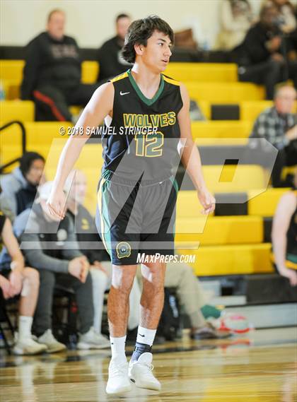 Thumbnail 1 in Alameda vs. San Ramon Valley (Warren Morse Memorial Showcase) photogallery.