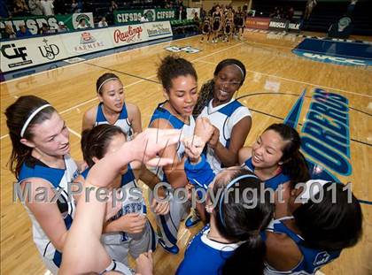 Thumbnail 1 in Bishop's vs La Jolla Country Day (CIF SDS D4 Final) photogallery.