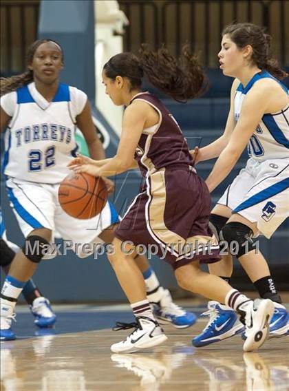 Thumbnail 1 in Bishop's vs La Jolla Country Day (CIF SDS D4 Final) photogallery.