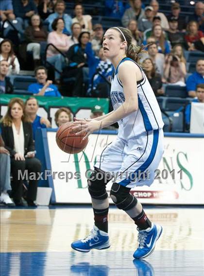 Thumbnail 1 in Bishop's vs La Jolla Country Day (CIF SDS D4 Final) photogallery.