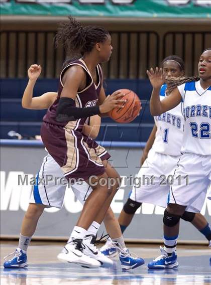 Thumbnail 3 in Bishop's vs La Jolla Country Day (CIF SDS D4 Final) photogallery.