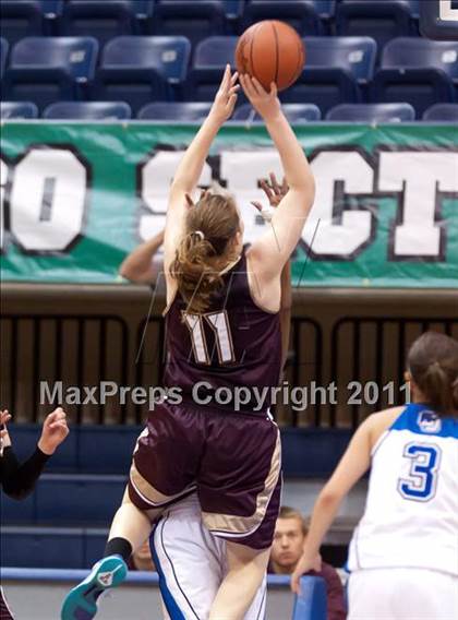 Thumbnail 2 in Bishop's vs La Jolla Country Day (CIF SDS D4 Final) photogallery.