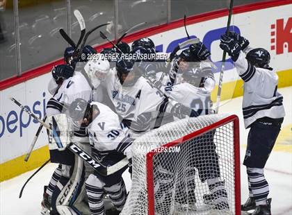Thumbnail 3 in Valor Christian vs. Regis Jesuit (CHSAA Frozen Four) photogallery.