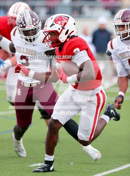 Thumbnail 2 in Summer Creek vs. Katy (UIL 6A D2 Football Regional) photogallery.
