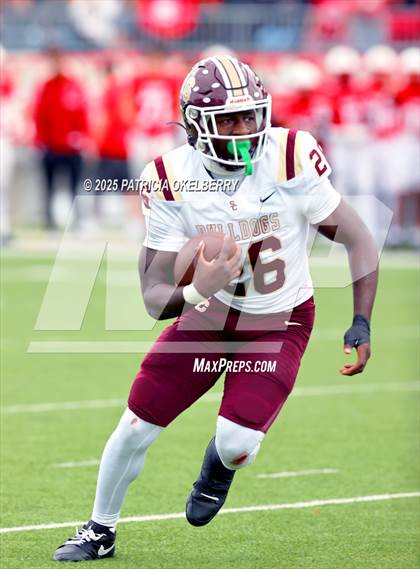 Thumbnail 2 in Summer Creek vs. Katy (UIL 6A D2 Football Regional) photogallery.