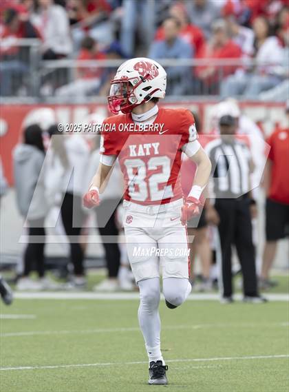 Thumbnail 1 in Summer Creek vs. Katy (UIL 6A D2 Football Regional) photogallery.