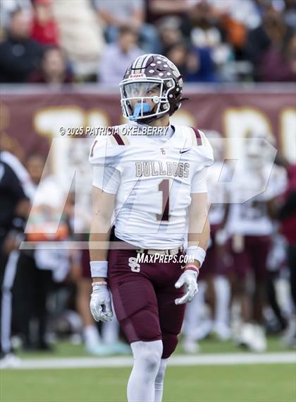 Thumbnail 1 in Summer Creek vs. Katy (UIL 6A D2 Football Regional) photogallery.