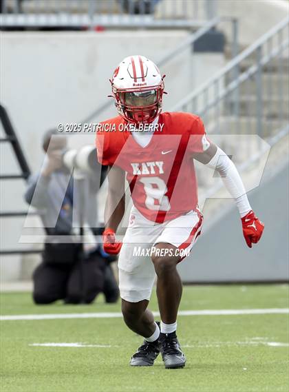 Thumbnail 3 in Summer Creek vs. Katy (UIL 6A D2 Football Regional) photogallery.