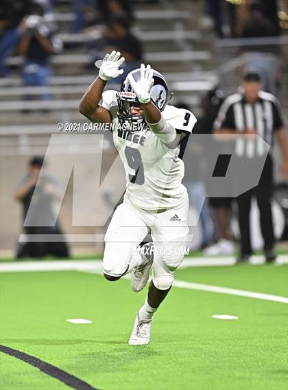 Thumbnail 2 in Cypress Park vs Cypress Ridge photogallery.