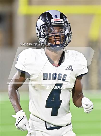 Thumbnail 3 in Cypress Park vs Cypress Ridge photogallery.