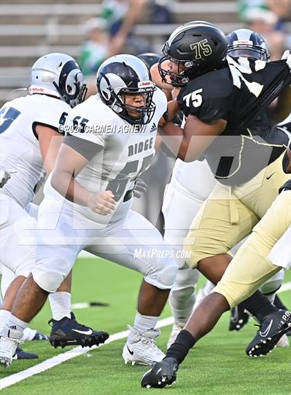 Thumbnail 3 in Cypress Park vs Cypress Ridge photogallery.