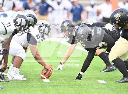 Thumbnail 3 in Cypress Park vs Cypress Ridge photogallery.