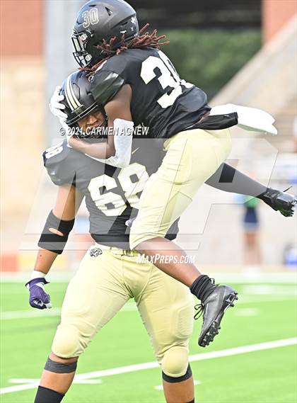 Thumbnail 3 in Cypress Park vs Cypress Ridge photogallery.