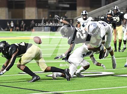 Thumbnail 2 in Cypress Park vs Cypress Ridge photogallery.