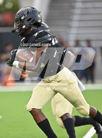 Thumbnail 1 in Cypress Park vs Cypress Ridge photogallery.