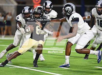 Thumbnail 1 in Cypress Park vs Cypress Ridge photogallery.