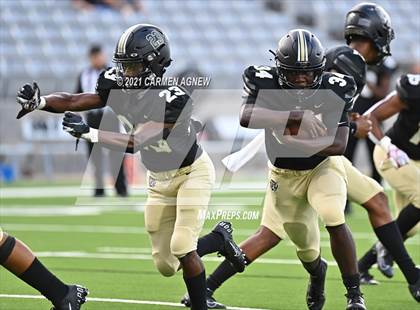 Thumbnail 1 in Cypress Park vs Cypress Ridge photogallery.