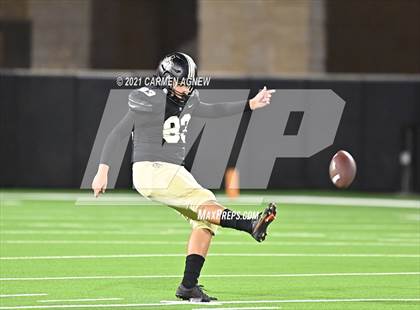 Thumbnail 3 in Cypress Park vs Cypress Ridge photogallery.
