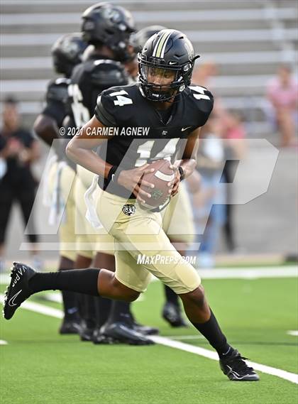 Thumbnail 3 in Cypress Park vs Cypress Ridge photogallery.