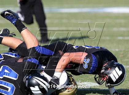 Thumbnail 3 in McAuliffe vs. Windward photogallery.