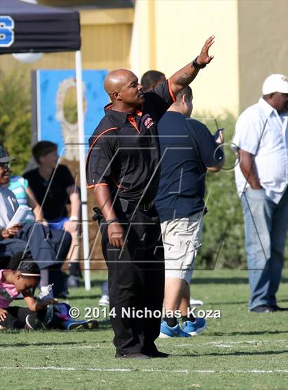 Thumbnail 1 in McAuliffe vs. Windward photogallery.