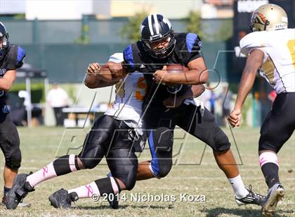 Thumbnail 3 in McAuliffe vs. Windward photogallery.