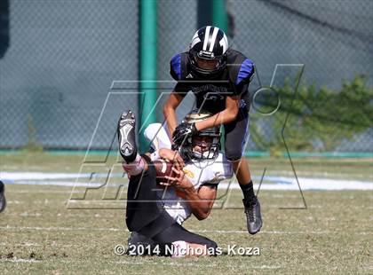 Thumbnail 3 in McAuliffe vs. Windward photogallery.