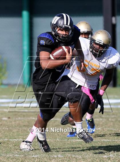 Thumbnail 1 in McAuliffe vs. Windward photogallery.