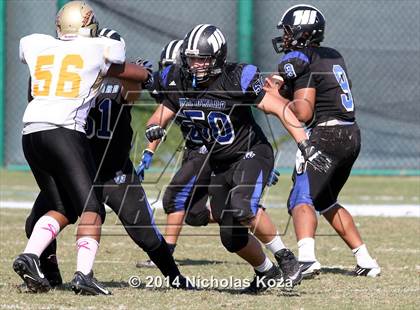 Thumbnail 2 in McAuliffe vs. Windward photogallery.