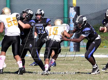Thumbnail 3 in McAuliffe vs. Windward photogallery.