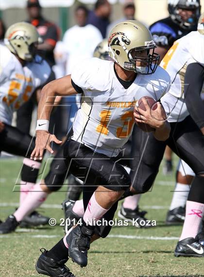 Thumbnail 2 in McAuliffe vs. Windward photogallery.