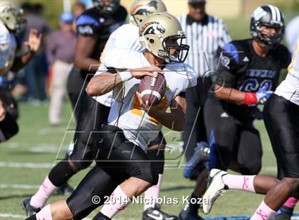 Thumbnail 3 in McAuliffe vs. Windward photogallery.
