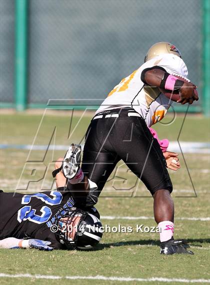 Thumbnail 1 in McAuliffe vs. Windward photogallery.