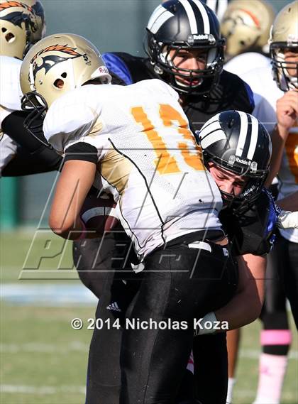 Thumbnail 1 in McAuliffe vs. Windward photogallery.