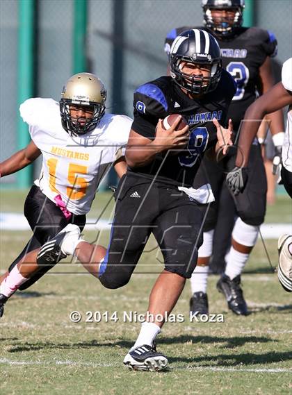 Thumbnail 3 in McAuliffe vs. Windward photogallery.
