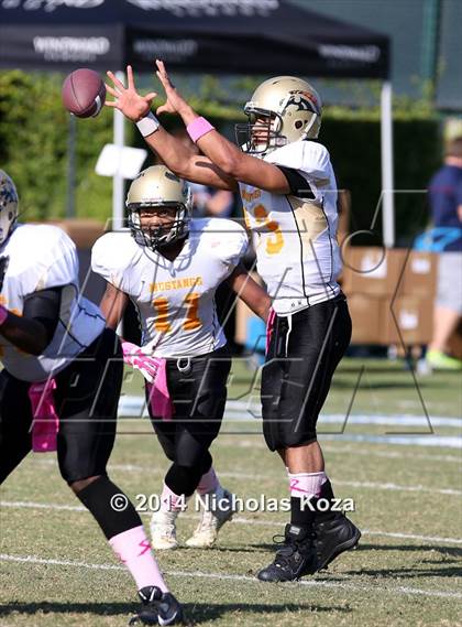Thumbnail 3 in McAuliffe vs. Windward photogallery.