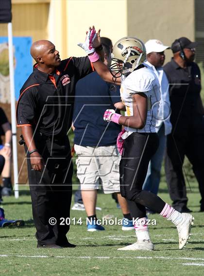 Thumbnail 2 in McAuliffe vs. Windward photogallery.