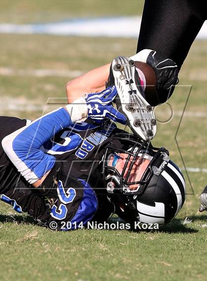 Thumbnail 1 in McAuliffe vs. Windward photogallery.