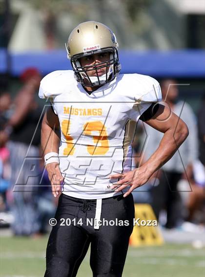 Thumbnail 1 in McAuliffe vs. Windward photogallery.