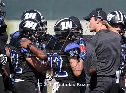 Thumbnail 3 in McAuliffe vs. Windward photogallery.