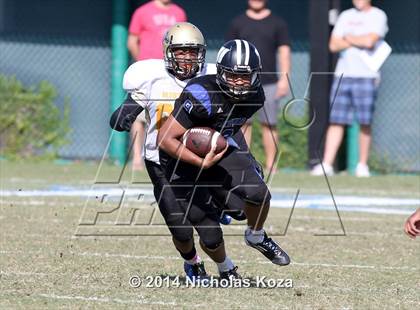 Thumbnail 2 in McAuliffe vs. Windward photogallery.