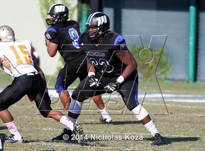 Thumbnail 1 in McAuliffe vs. Windward photogallery.