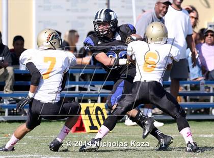 Thumbnail 2 in McAuliffe vs. Windward photogallery.