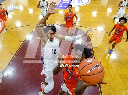 Thumbnail 3 in Bishop Gorman vs. La Lumiere (GEICO National Tournament Quarterfinal) photogallery.