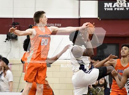 Thumbnail 2 in Bishop Gorman vs. La Lumiere (GEICO National Tournament Quarterfinal) photogallery.