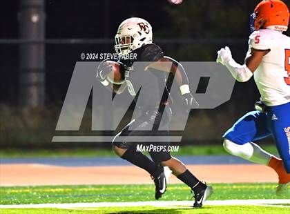 Thumbnail 1 in Rainier Beach @ Eastside Catholic photogallery.